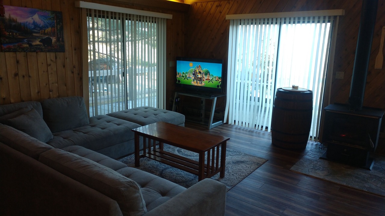 Photo of Livingroom in Gilboa