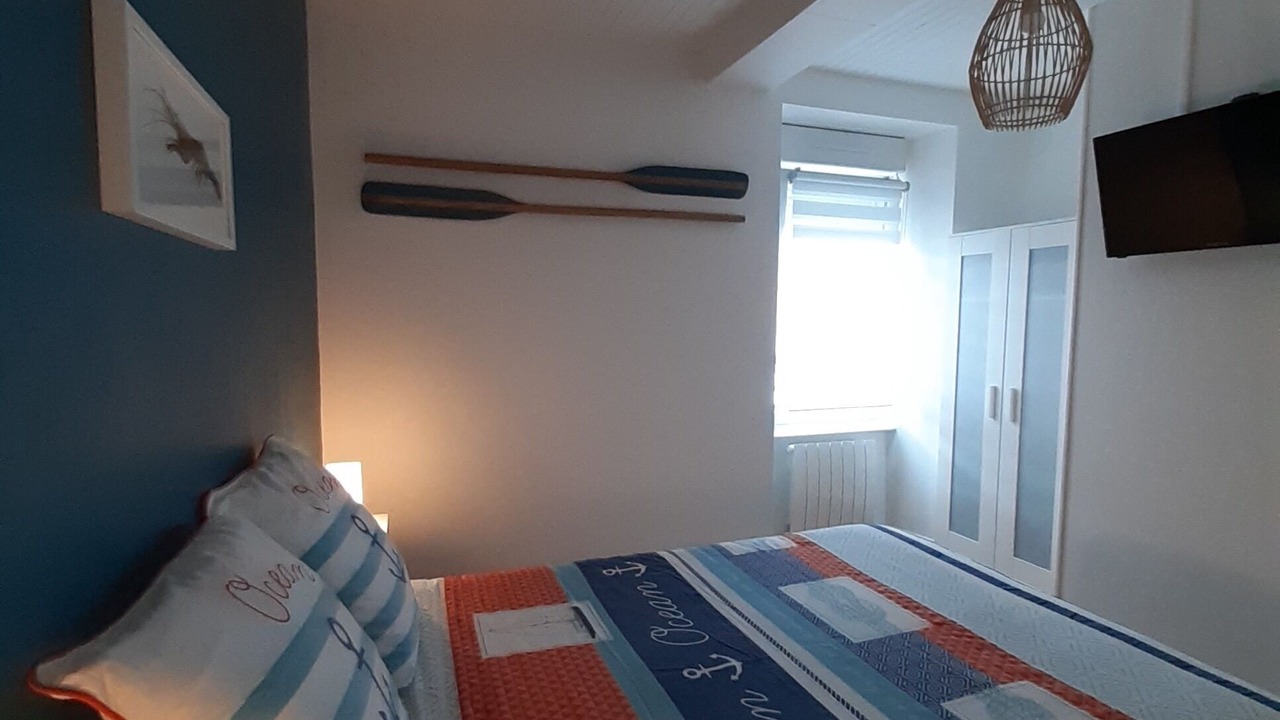 Photo of Bedroom in Grandcamp-Maisy