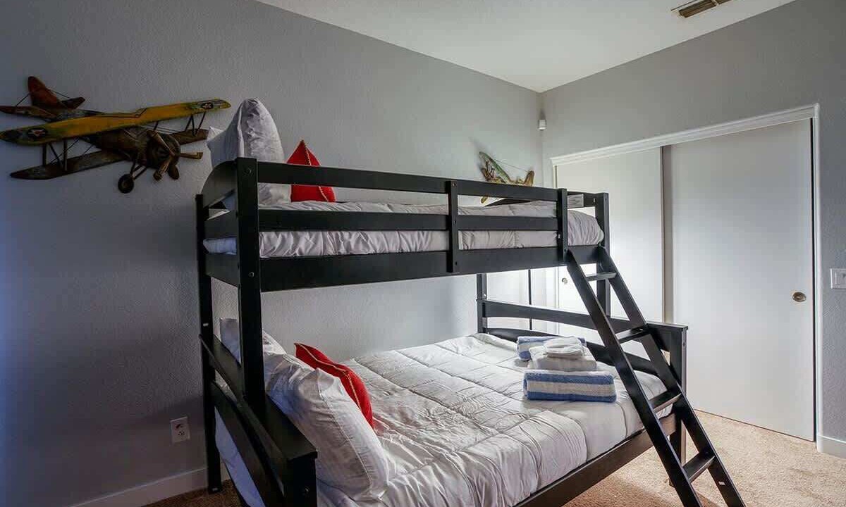 Photo of Bedroom in Arrowhead Ranch