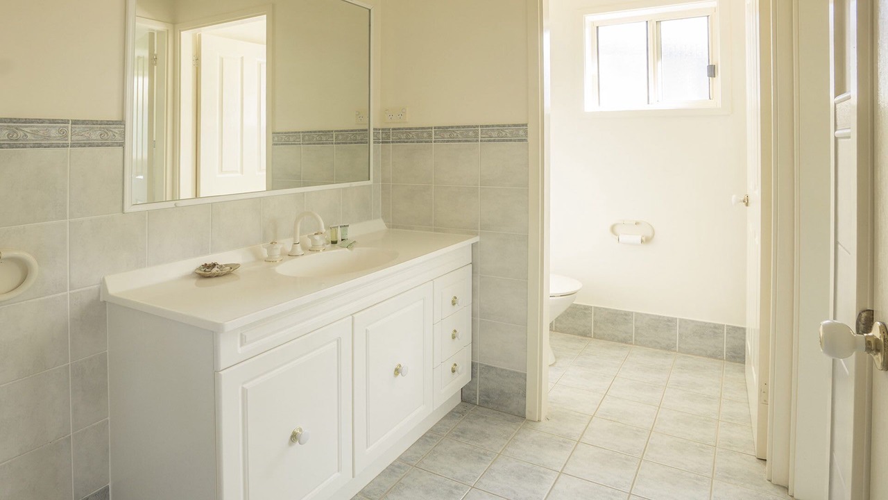 Photo of Bathroom in Mollymook Beach