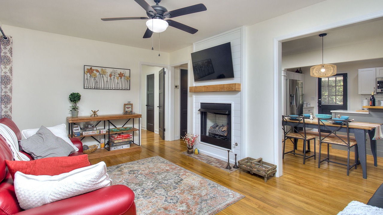 Photo of Livingroom in Hapeville