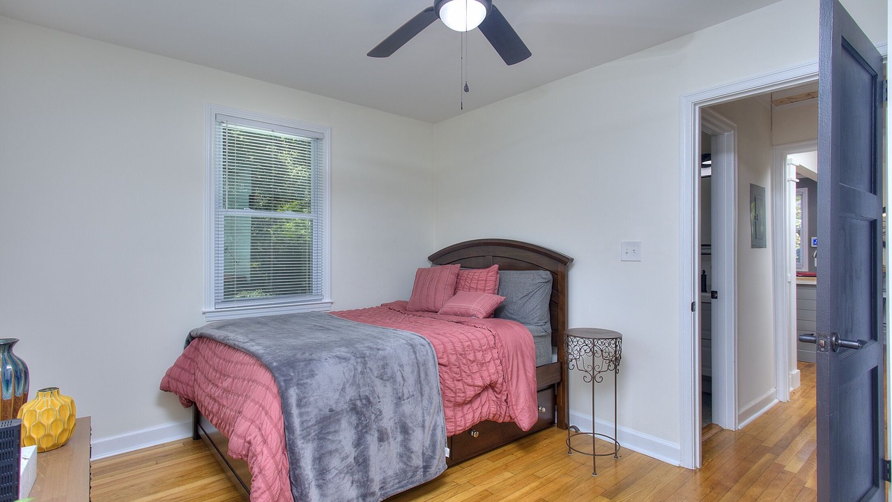 Photo of Bedroom in Hapeville