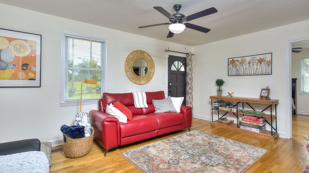 Photo of Livingroom in Hapeville