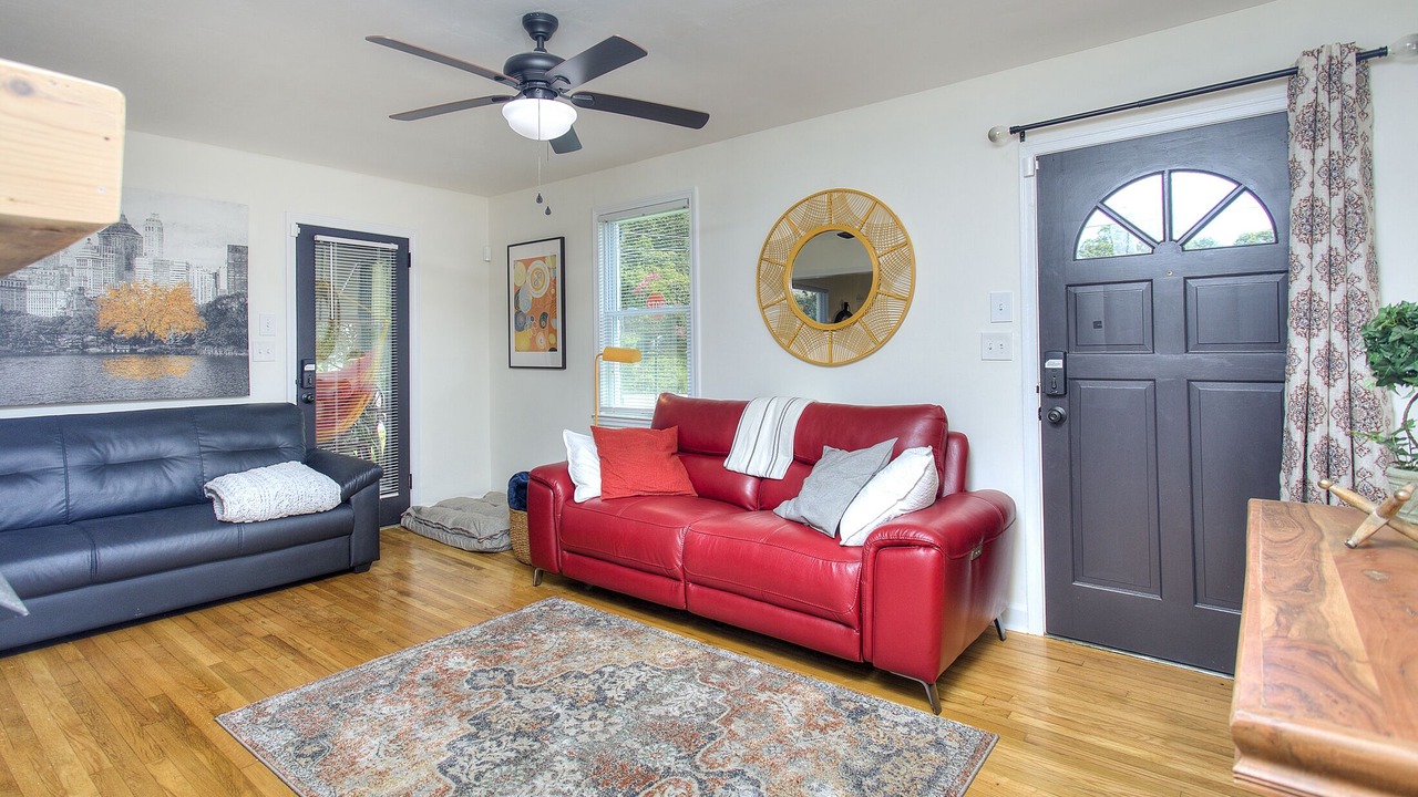 Photo of Livingroom in Hapeville
