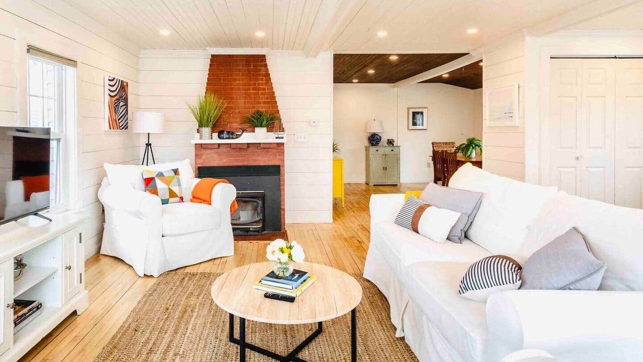 Photo of Livingroom in Town Landing
