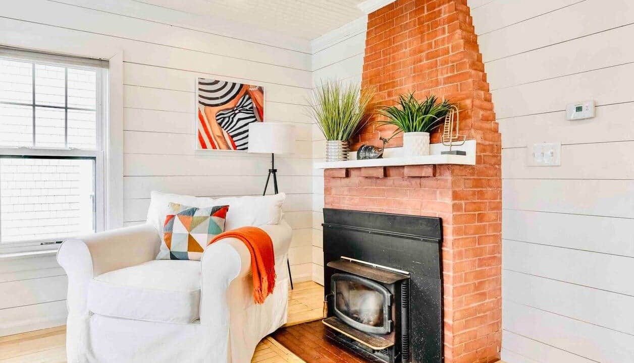 Photo of Livingroom in Town Landing