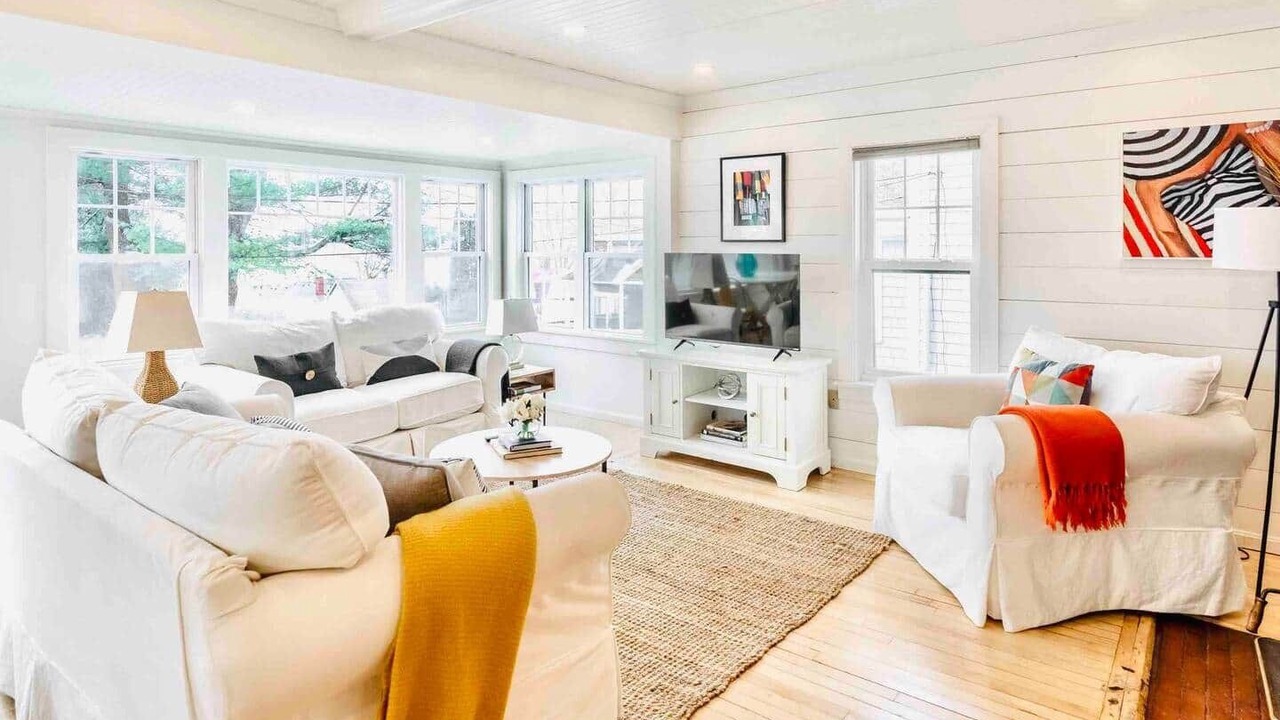 Photo of Livingroom in Town Landing