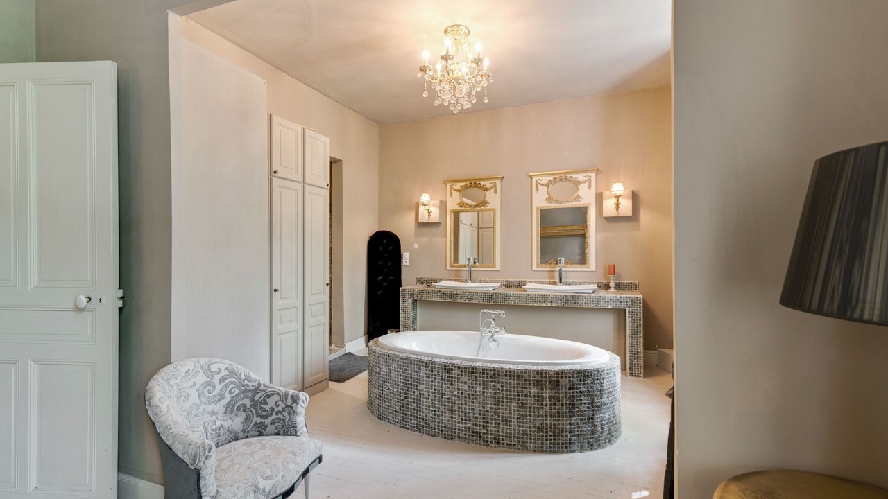 Photo of Bathroom in Labastide-d'Anjou