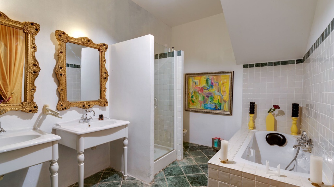 Photo of Bathroom in Labastide-d'Anjou