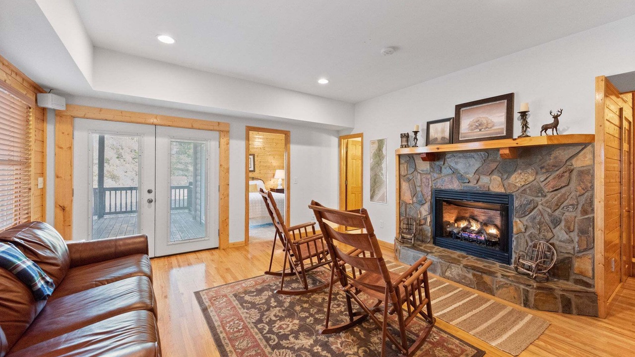 Photo of Livingroom in Piney Creek