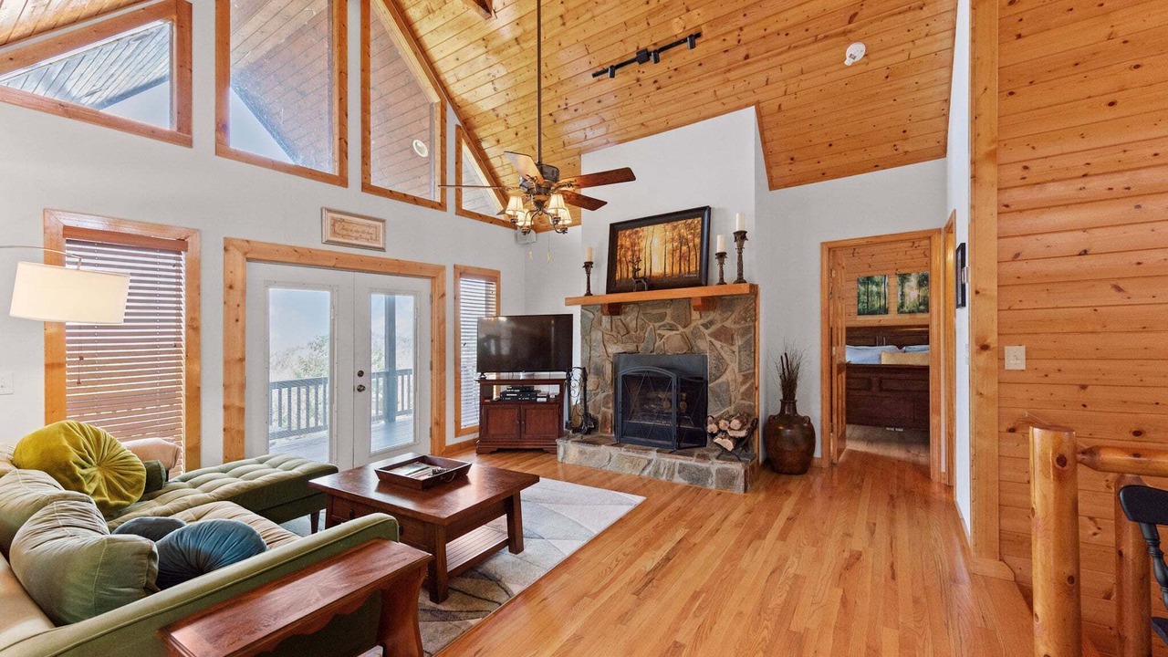 Photo of Livingroom in Piney Creek