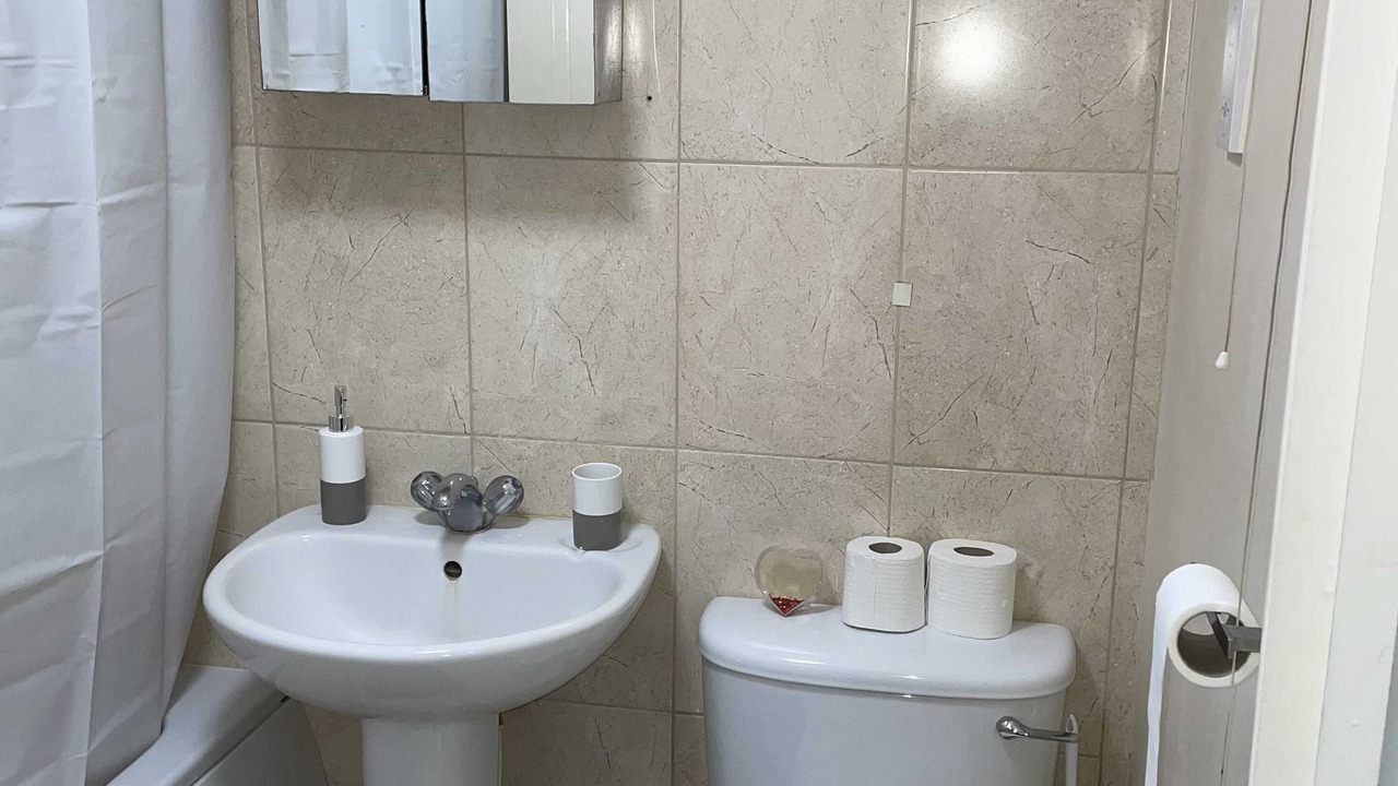 Photo of Bathroom in Thamesmead East