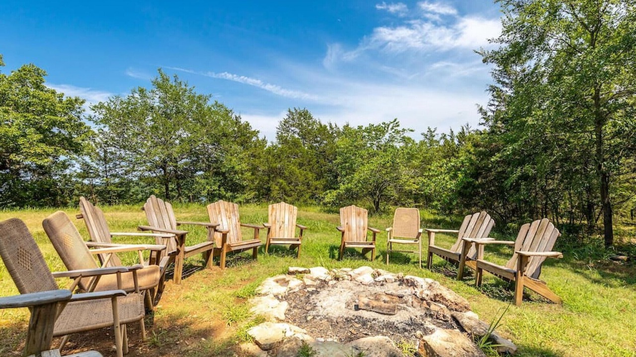 Photo of Others in Kirbyville