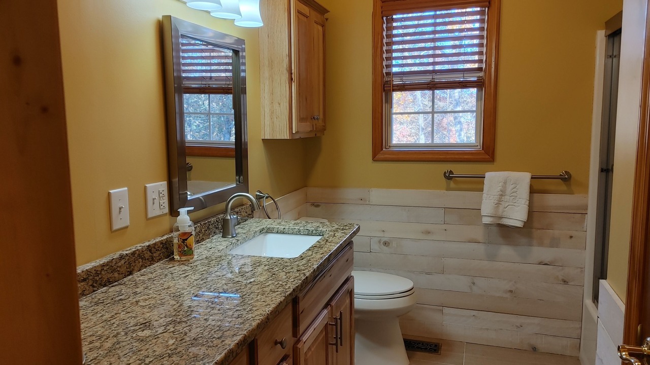 Photo of Bathroom in Blairsville