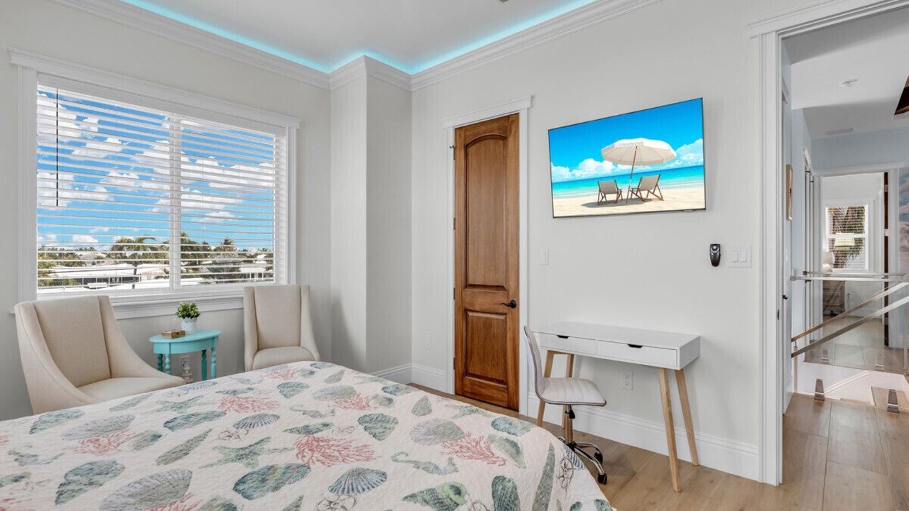 Photo of Bedroom in Key Colony Beach