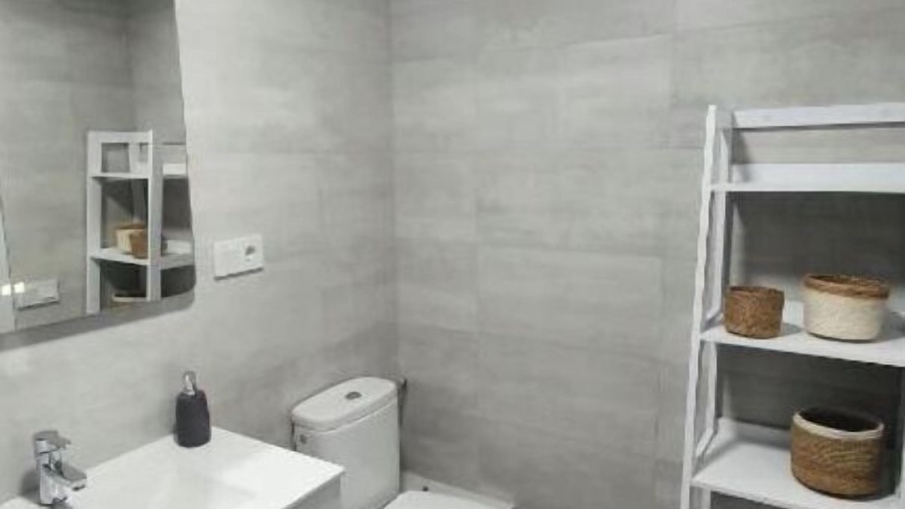 Photo of Bathroom in Surp