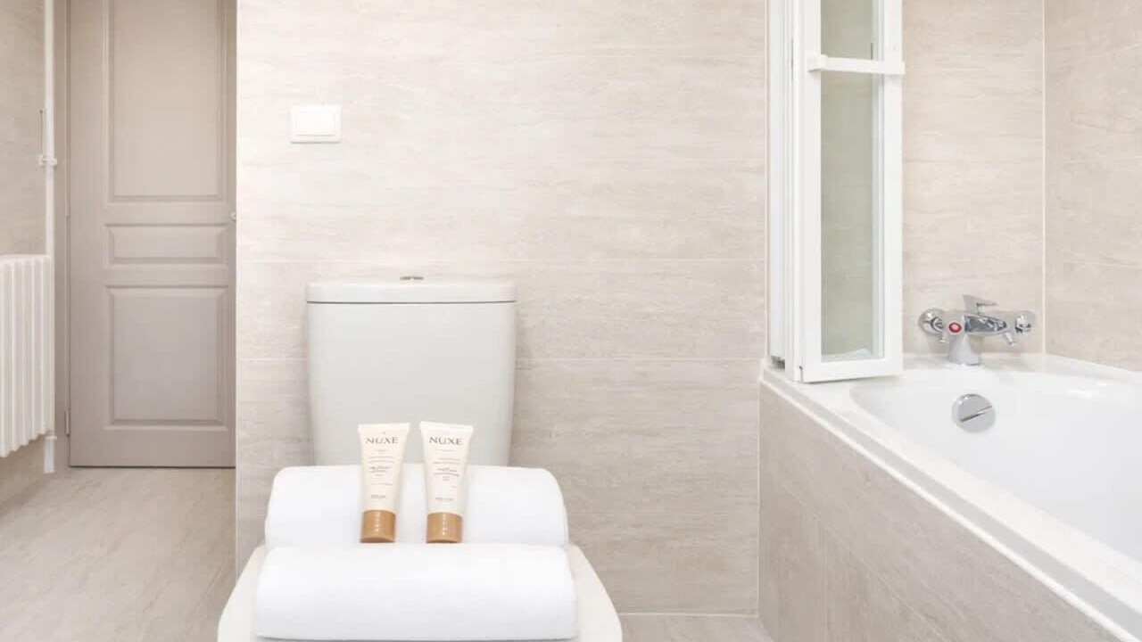 Photo of Bathroom in Arsenal