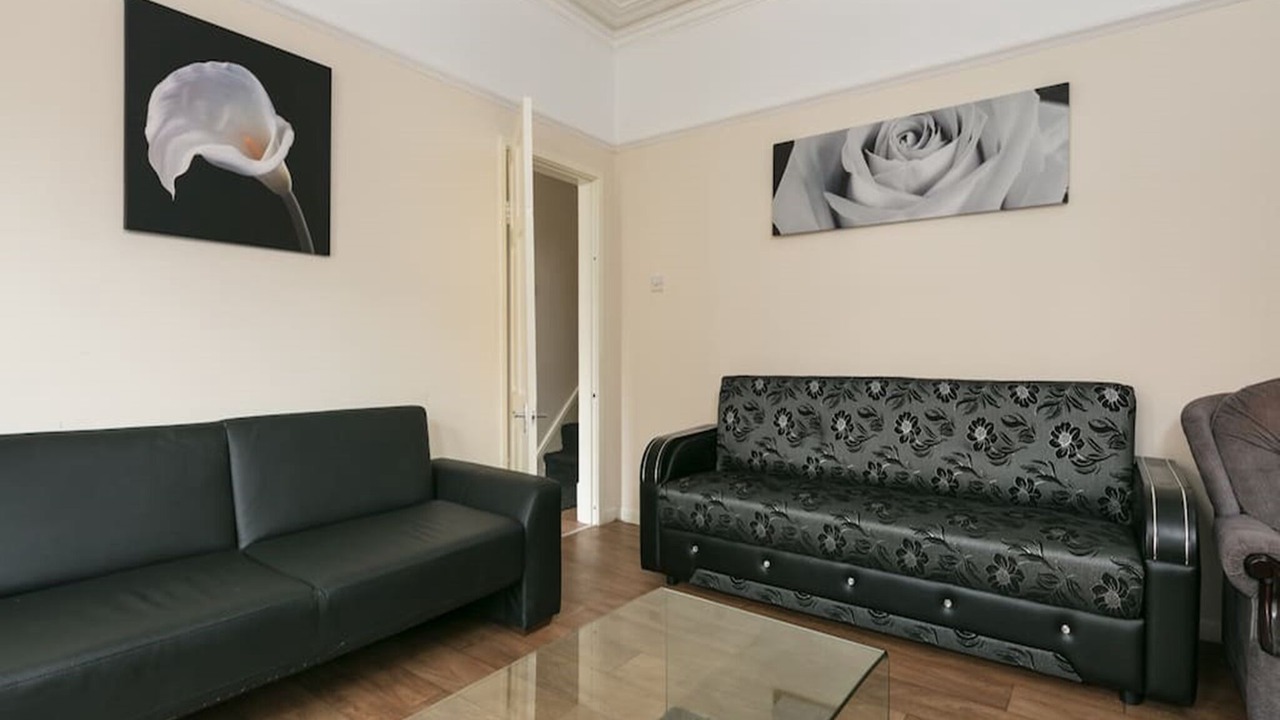 Photo of Livingroom in Chorlton-cum-Hardy