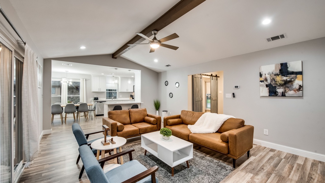 Photo of Livingroom in Lewisville