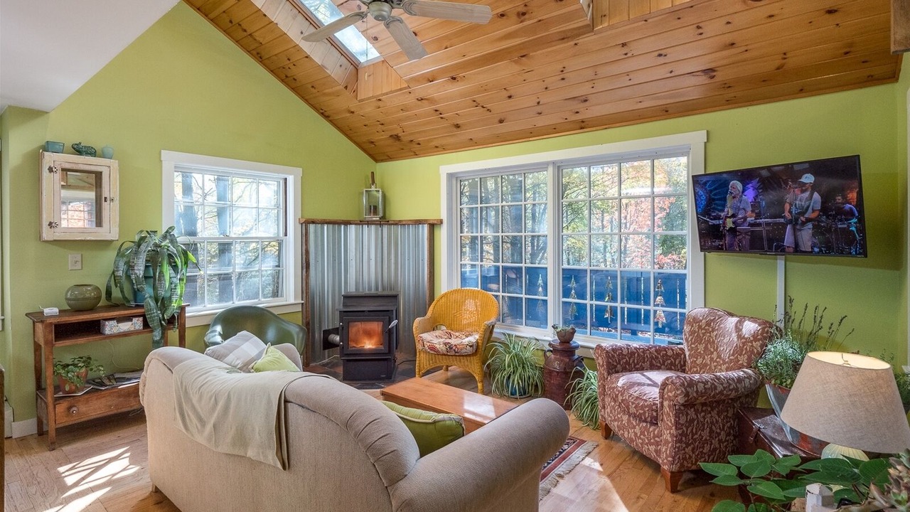 Photo of Livingroom in Greenwood