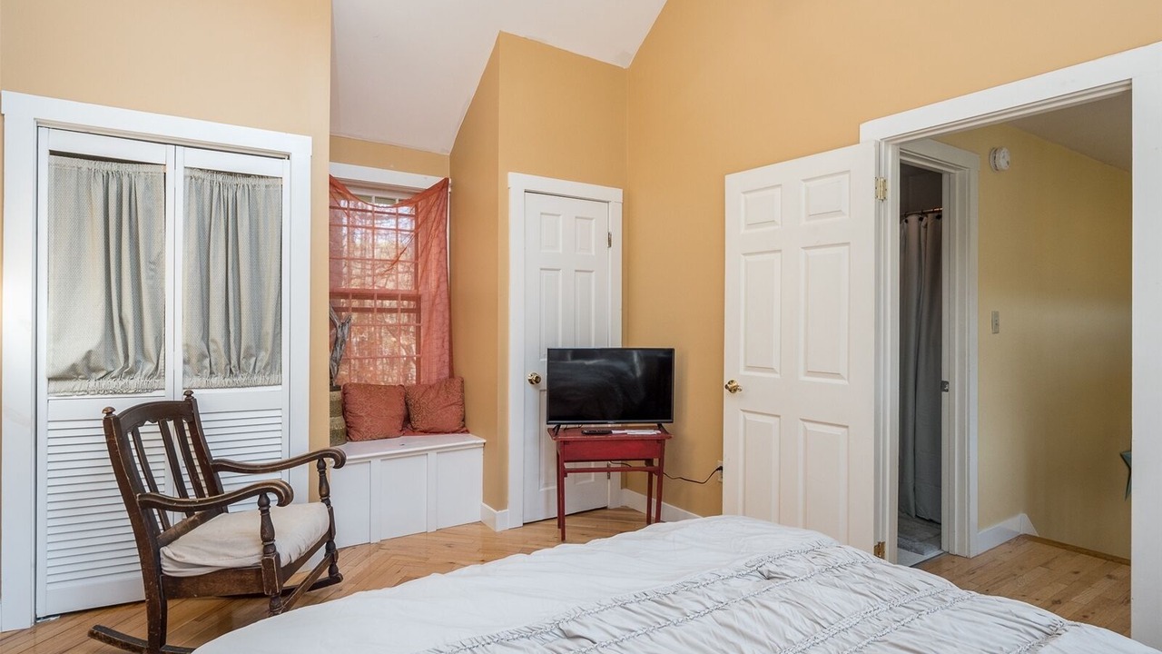 Photo of Bedroom in Greenwood