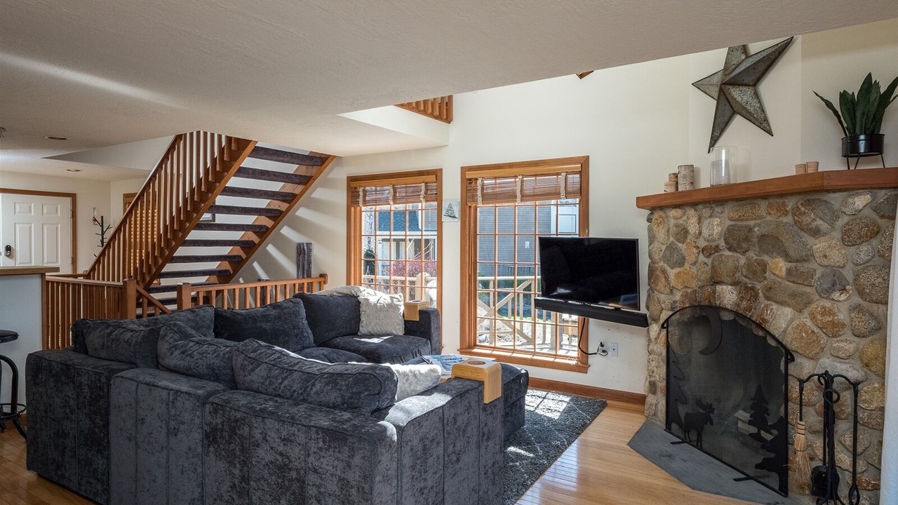 Photo of Livingroom in Sunday River Area