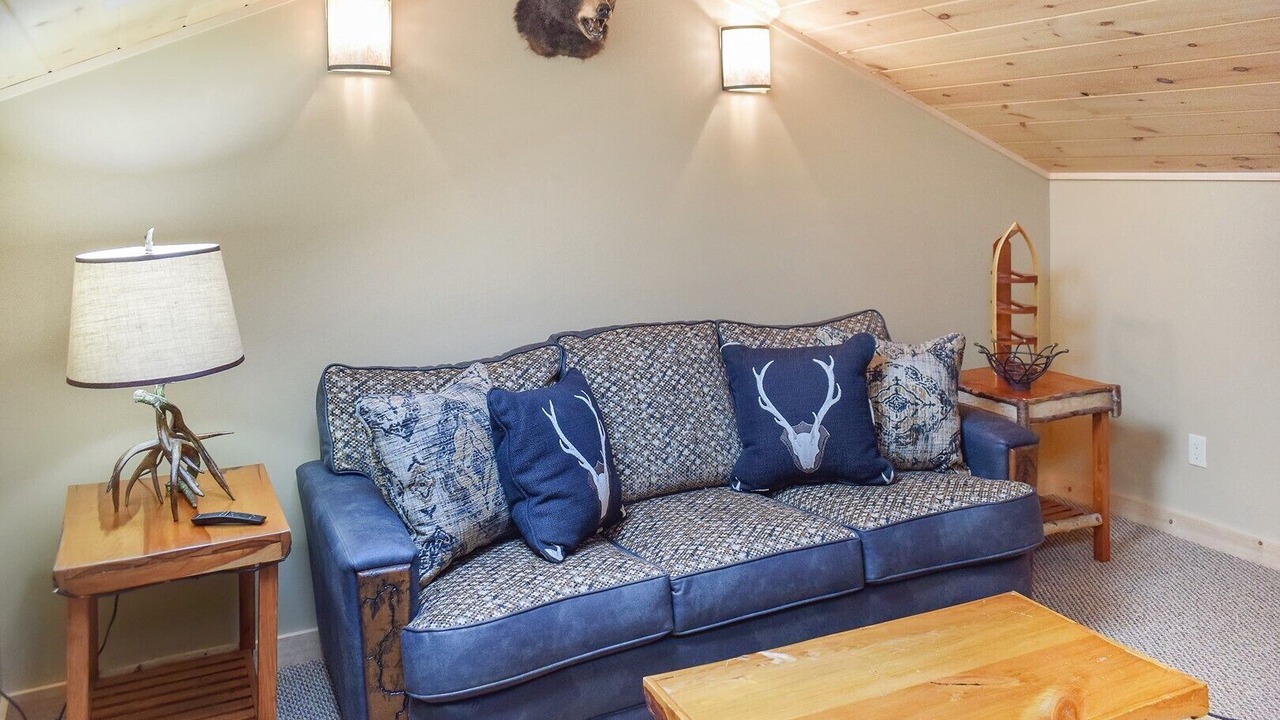 Photo of Bedroom in Inlet