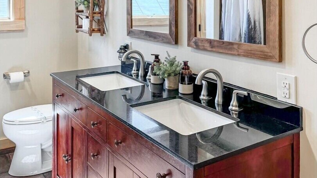 Photo of Bathroom in Inlet