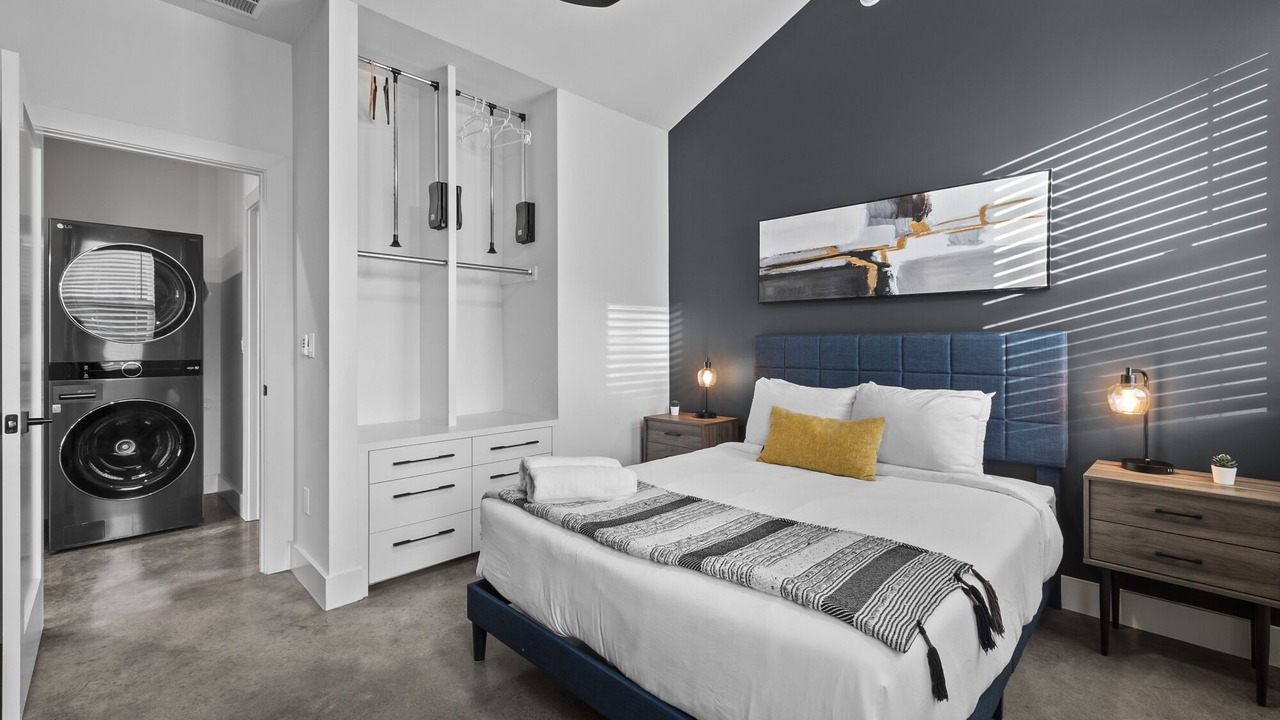 Photo of Bedroom in Montopolis
