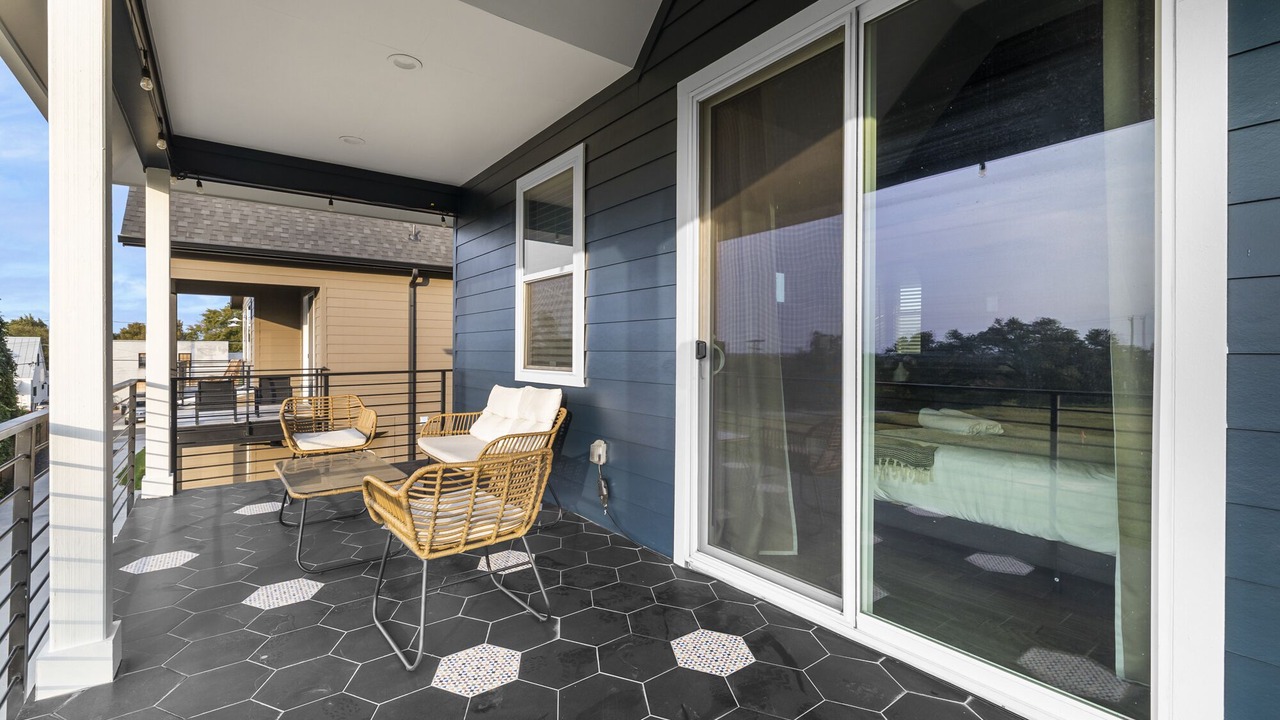 Photo of Patio Balcony in Montopolis