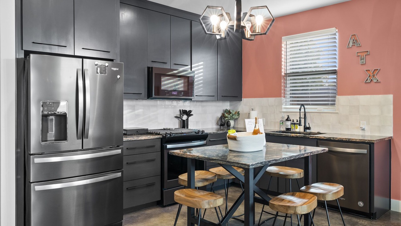 Photo of Kitchen in Montopolis