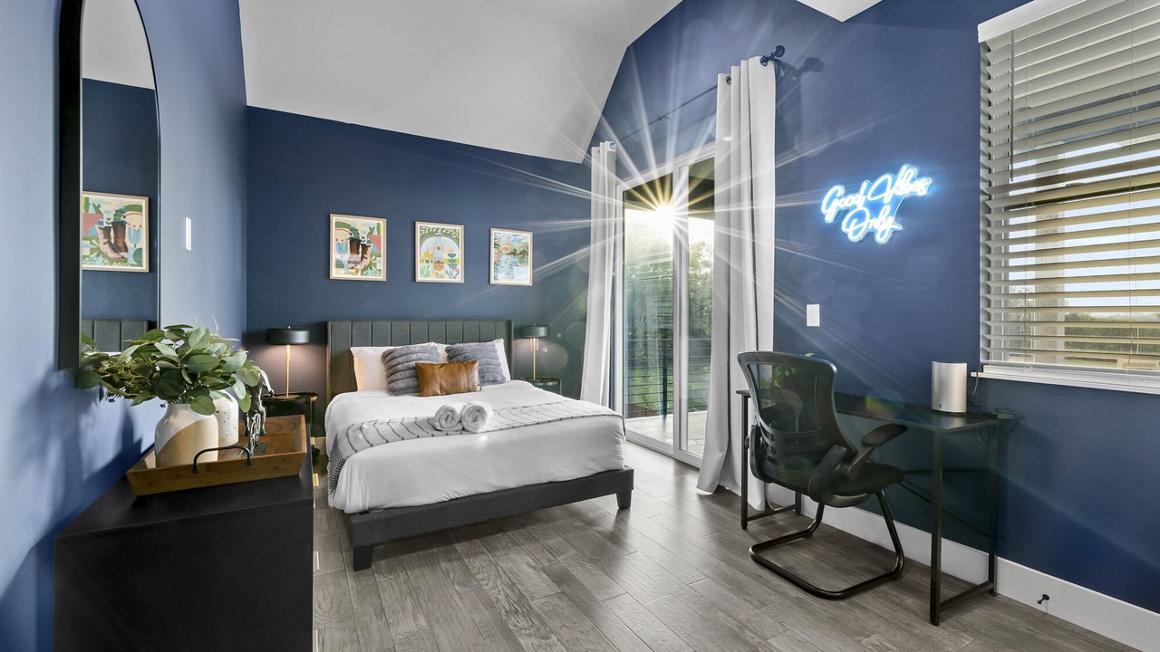 Photo of Bedroom in Montopolis