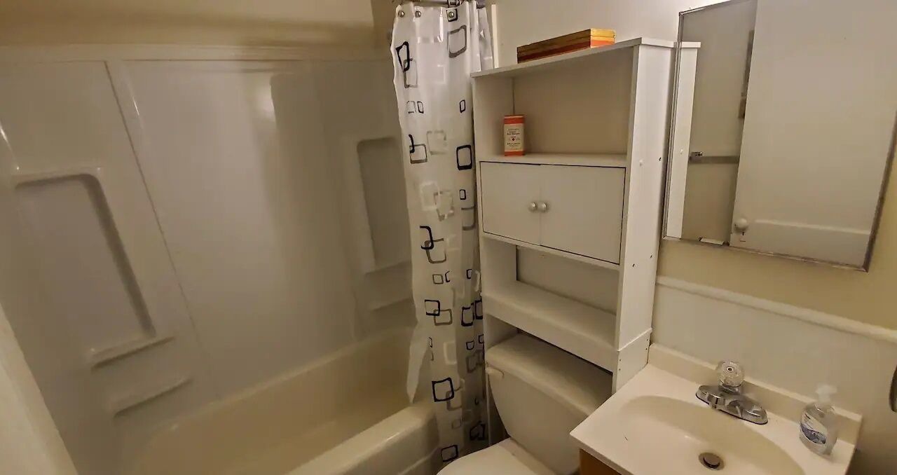 Photo of Bathroom in Lemay