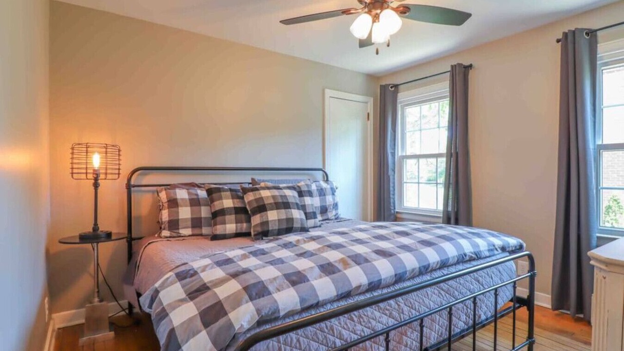 Photo of Bedroom in Champaign