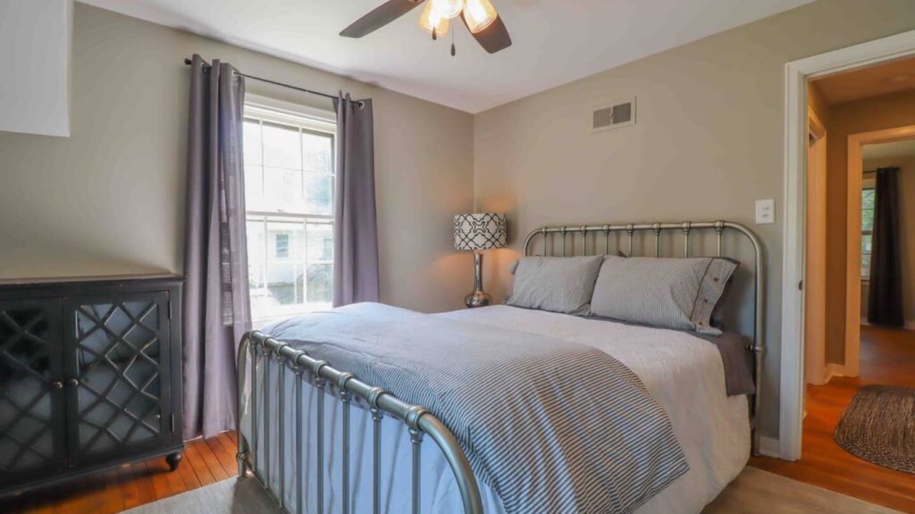 Photo of Bedroom in Champaign