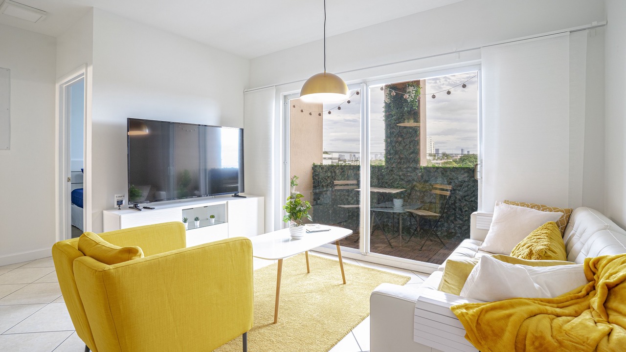 Photo of Bedroom in Coral Way
