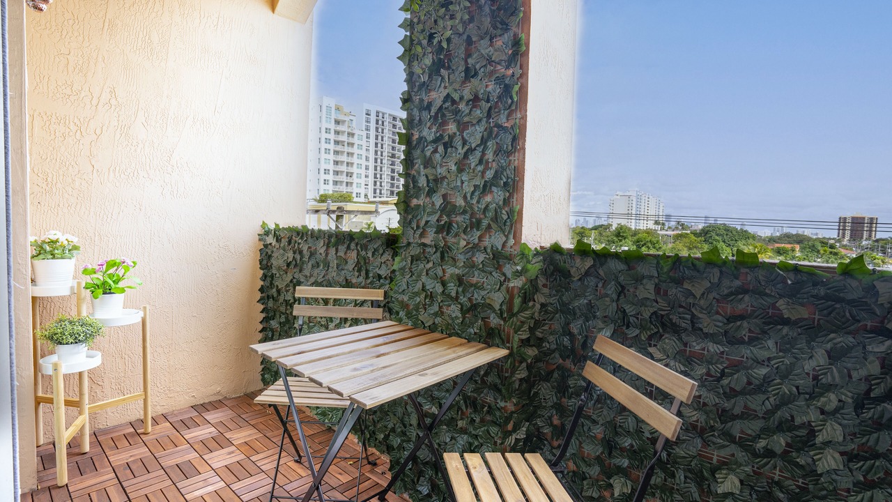 Photo of Outdoor in Coral Way
