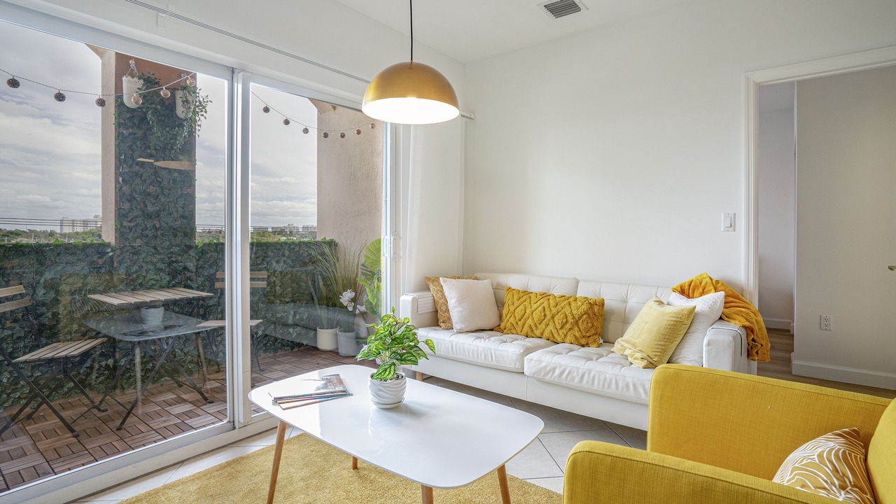 Photo of Livingroom in Coral Way