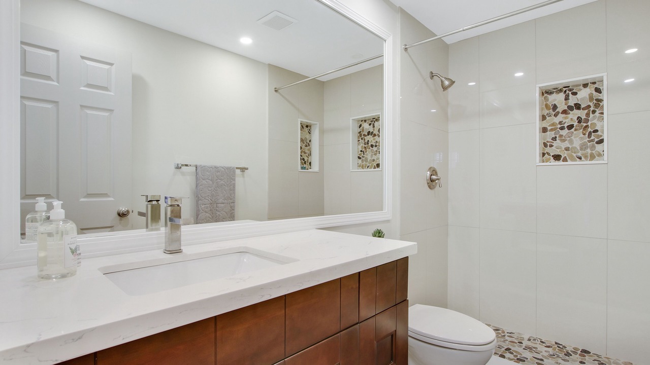 Photo of Bathroom in Hunt Club
