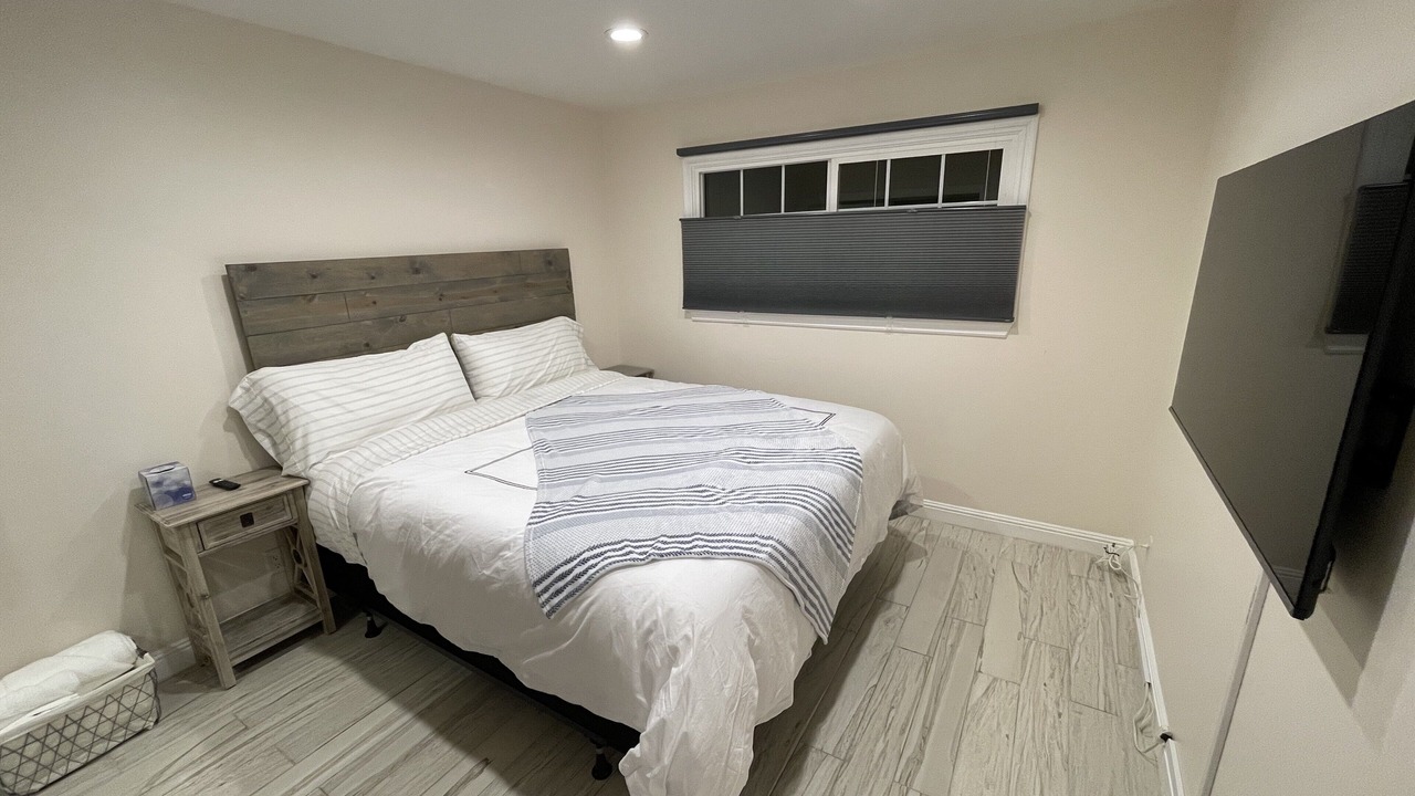 Photo of Bedroom in Canoga Park