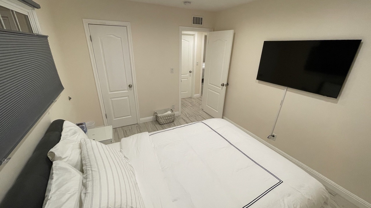 Photo of Bedroom in Canoga Park