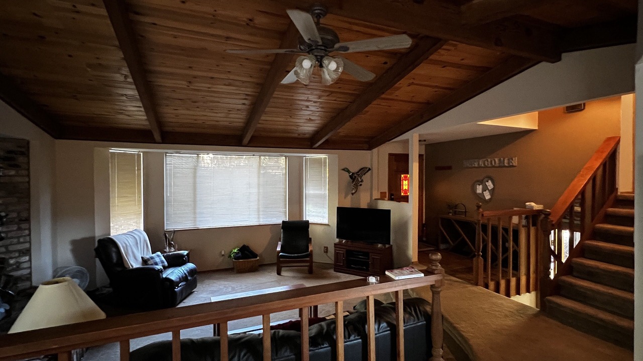 Photo of Livingroom in Willow Creek