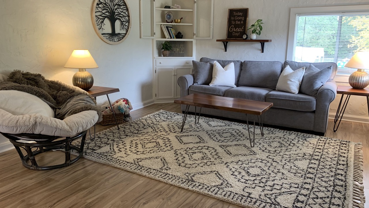 Photo of Livingroom in Cloverdale