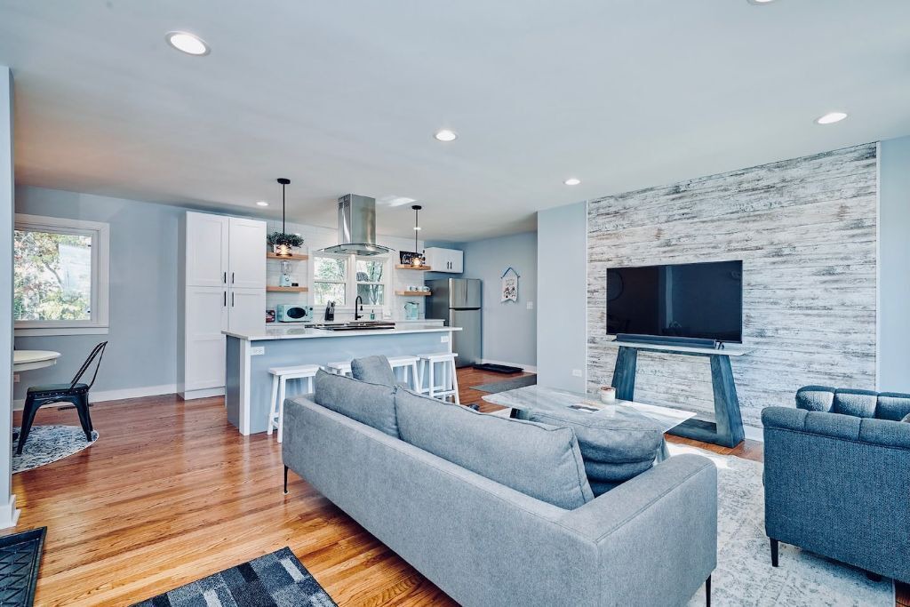 Photo of Livingroom in St. Charles