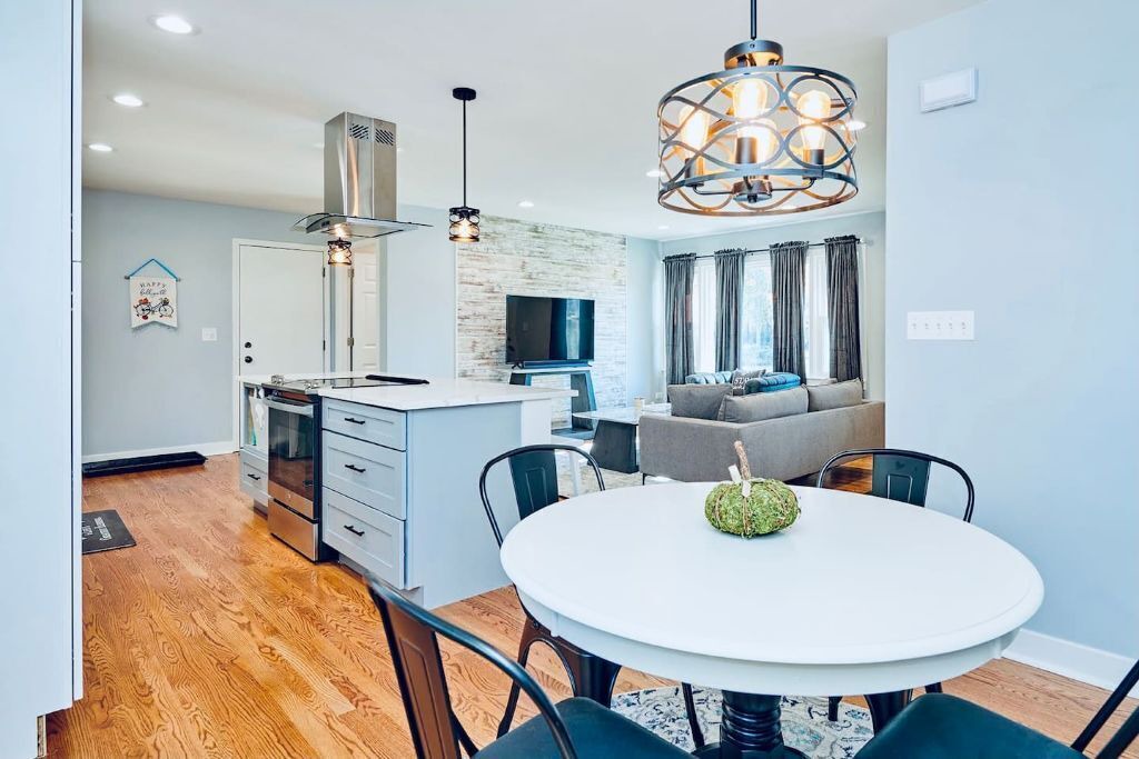 Photo of Livingroom in St. Charles