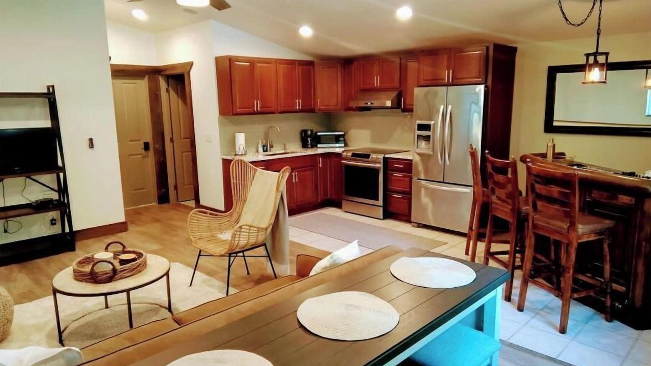 Photo of Others in Bow