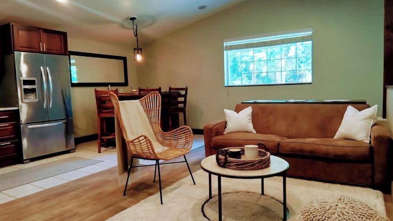 Photo of Livingroom in Bow