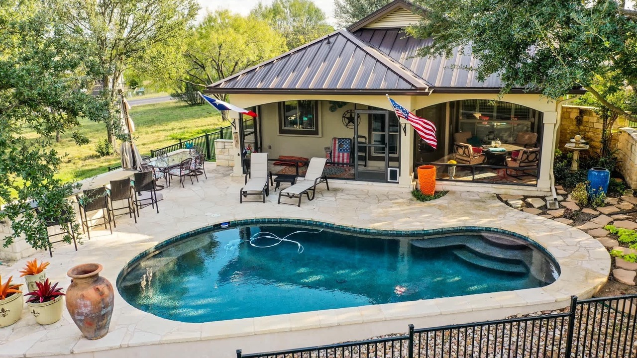 Photo of Outdoor in Horseshoe Bay West