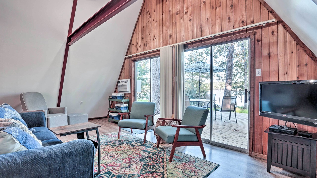 Photo of Bedroom in South Toledo Bend