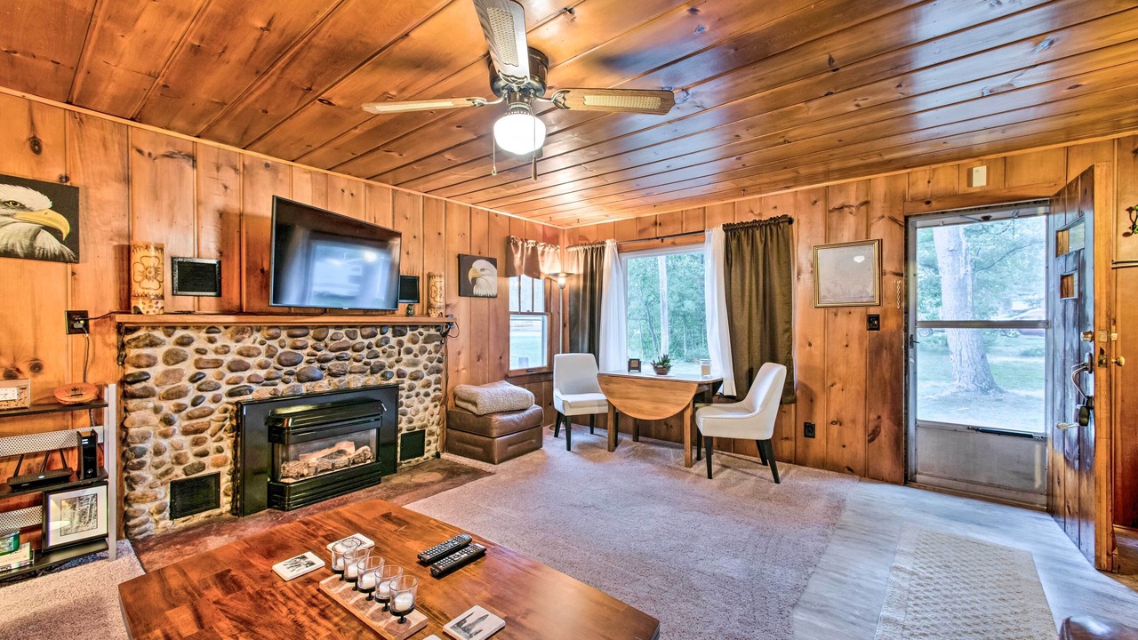 Photo of Livingroom in East Tawas